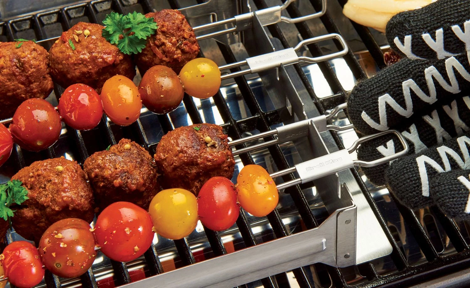 Broil King Grillspieße Edelstahl - 4 Doppelspieße 30,5 Cm 2 Broil King Grillspieße Edelstahl - 4 Doppelspieße 30,5 Cm – Bild 2