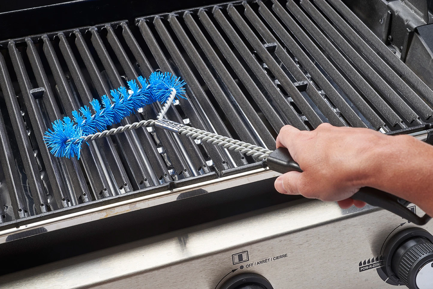 Broil King 3-seitige Grillbürste 45cm Mit Nylonborsten 1 Broil King 3-seitige Grillbürste 45cm Mit Nylonborsten