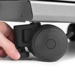 Broil King Imperial S590 PRO IR Gasgrill - Modell 2023 - SMART Deal Inkl. Grillfürst Grill Control Mit Companion Device Und Einstichthermometer -Napoleon Verkaufsgeschäft Broil King Imperial S 590 IR Rolle feststellbar