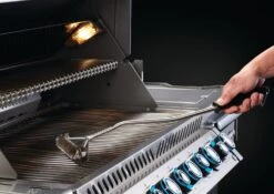 Napoleon Grillbürste Mit Edelstahlborsten Und Schaber 7 Napoleon Grillbürste Mit Edelstahlborsten Und Schaber -Napoleon Verkaufsgeschäft Napoleon Napoleon 62054 ss cleaningbrushwscr 4